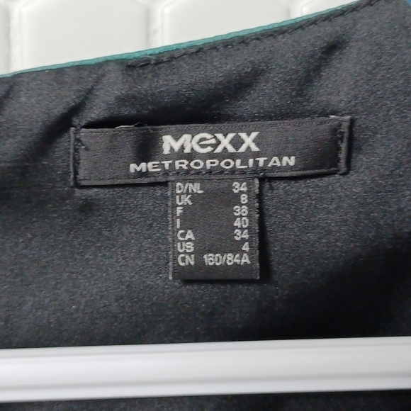 MEXX abstract wash sleeveless top shirt - Picture 4 of 5